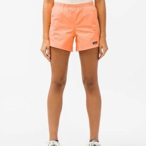 Patagonia Womens Baggies - Light Orange - Size M 🧡✨